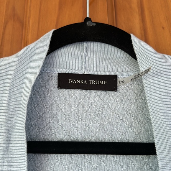 Ivanka Trump cardigan! - Picture 2 of 4